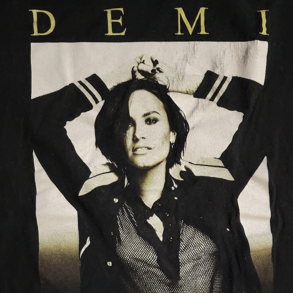 Demi  Tour 2016 M tshirt